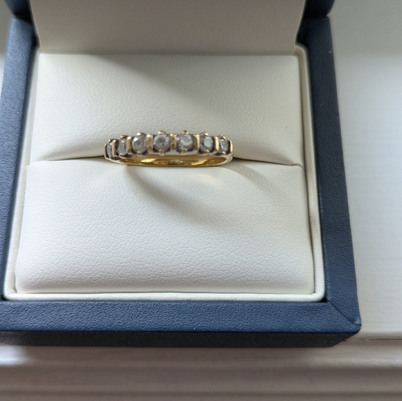 14k gold and CZ half eternity ring - Picture 9 of 9